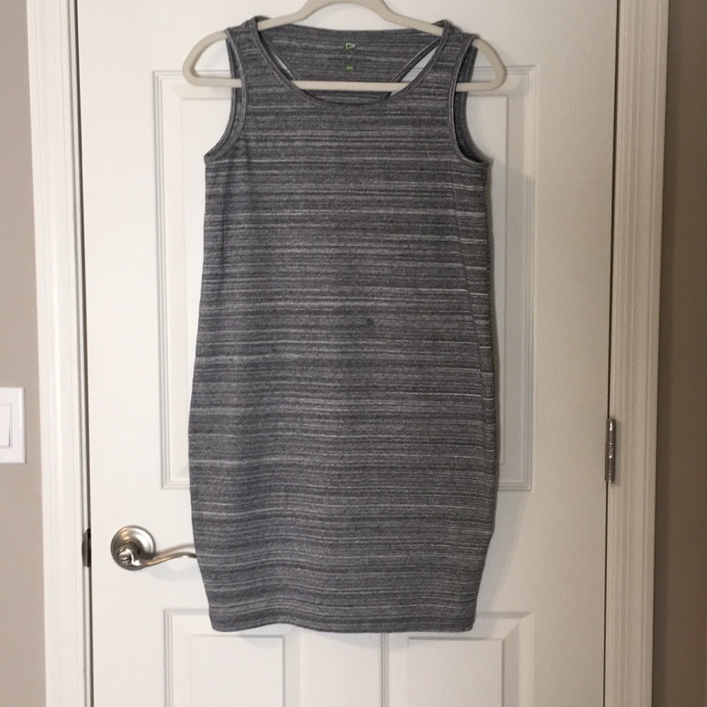 Sz XS Dakini athleisure wear dress. Gray/wht